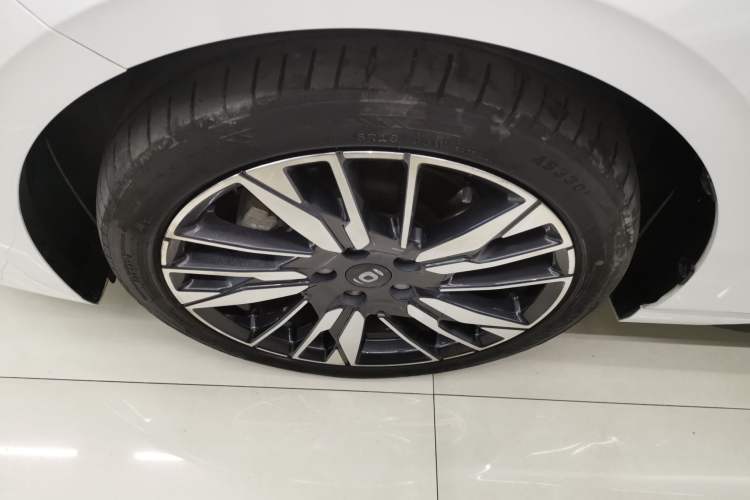Used CHANGAN NEVO A05 2024 145 Max Left Front Wheel Hub