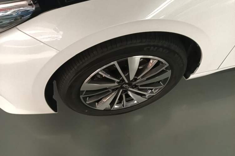 Used CHANGAN NEVO A05 2024 Truly Delicious Version 145 Leading Edition Left Front Wheel Hub