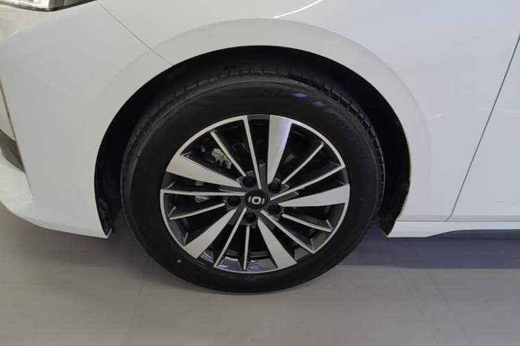 Used CHANGAN NEVO A05 2024 70 Pro Left Front Wheel Hub