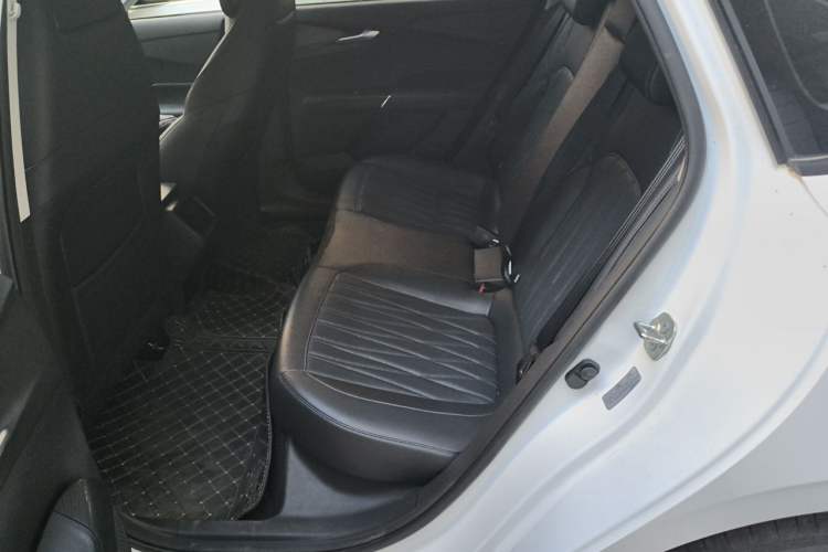 Used CHANGAN NEVO A05 2024 Truly Delicious Version 70 Leading Edition Left Rear Seat