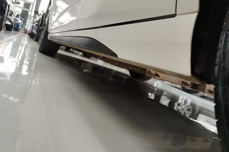 Used CHANGAN NEVO A05 2024 70 Pro Left Side Sill
