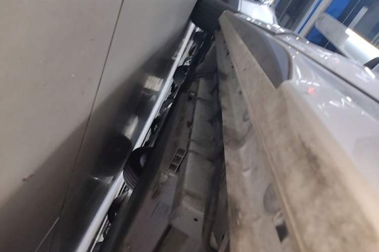 Used CHANGAN NEVO A05 2024 Truly Delicious Version 70 Leading Edition Left Side Sill