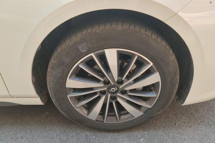 Used CHANGAN NEVO A05 2024 Truly Delicious Version 70" Beyond-Grade Edition Right Front Wheel Hub