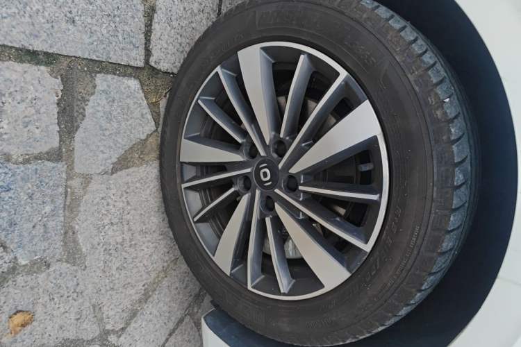 Used CHANGAN NEVO A05 2024 145 Pro Right Front Wheel Hub