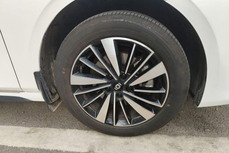 Used CHANGAN NEVO A05 2024 Truly Delicious Version 145 Leading Edition Right Front Wheel Hub