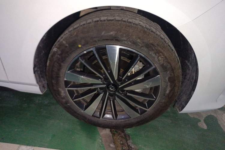 Used CHANGAN NEVO A05 2024 Truly Delicious Version 70 Leading Edition Right Front Wheel Hub