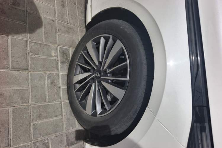 Used CHANGAN NEVO A05 2024 70 Pro Right Front Wheel Hub