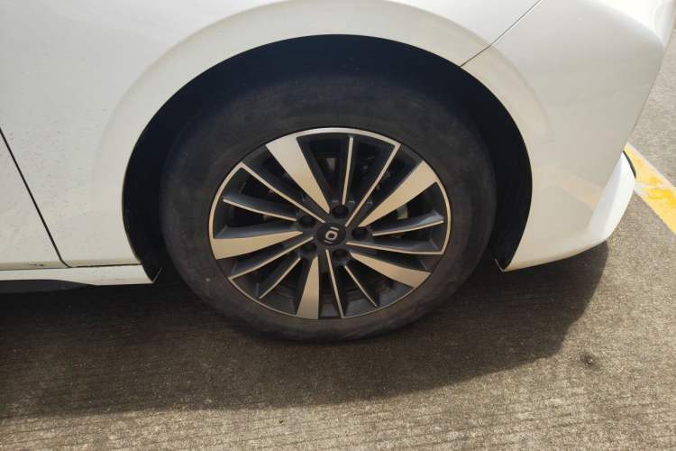 Used CHANGAN NEVO A05 2024 Truly Delicious Version 70" Beyond-Grade Edition Right Front Wheel Hub