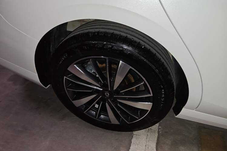 Used CHANGAN NEVO A05 2024 70 Air Right Rear Wheel Hub