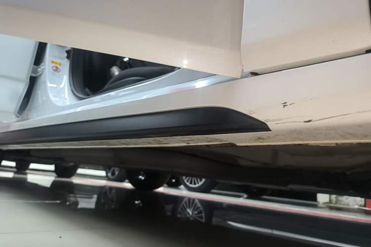 Used CHANGAN NEVO A05 2024 70 Air Right Side Sill