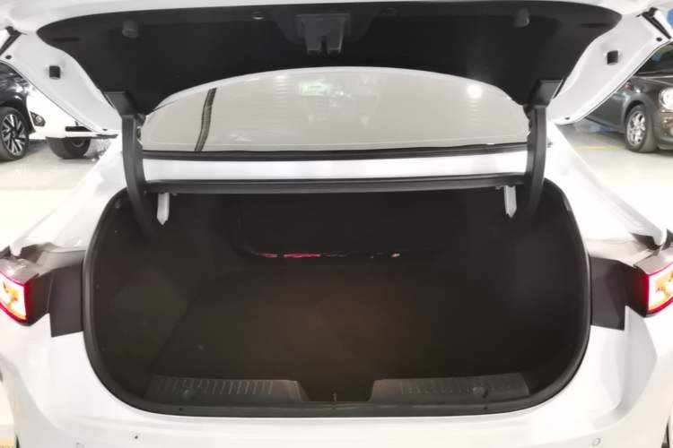 Used CHANGAN NEVO A05 2024 145 Max Trunk