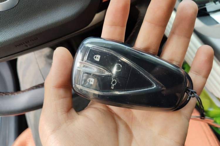 Used CHANGAN NEVO A05 2024 Truly Delicious Version 70" Beyond-Grade Edition Vehicle Key