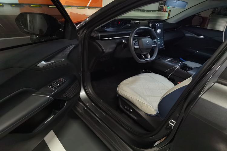Used CHANGAN NEVO A05 2025 Truly Delicious Version 145 Leading Edition Driver Seat