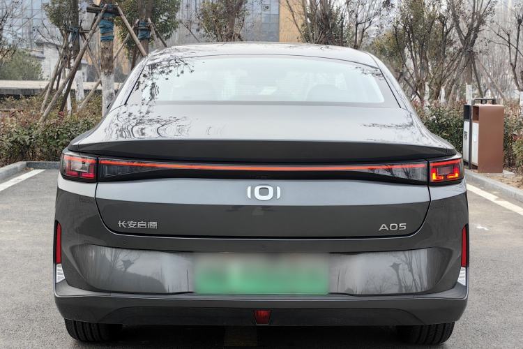 Used CHANGAN NEVO A05 2025 Truly Delicious Version 145 Excellence Edition Exterior 4