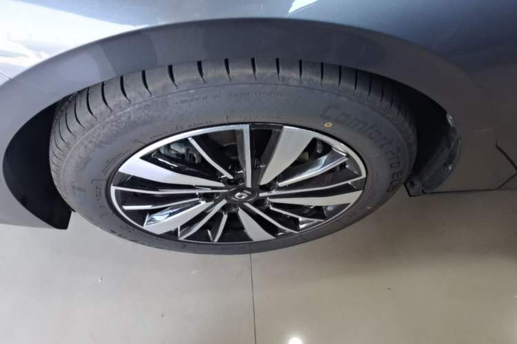 Used CHANGAN NEVO A05 2025 Truly Delicious Edition 70 – Beyond Excellence Exterior 4