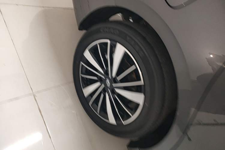 Used CHANGAN NEVO A05 2025 Truly Delicious Edition 145 Beyond-Grade Version Exterior 5