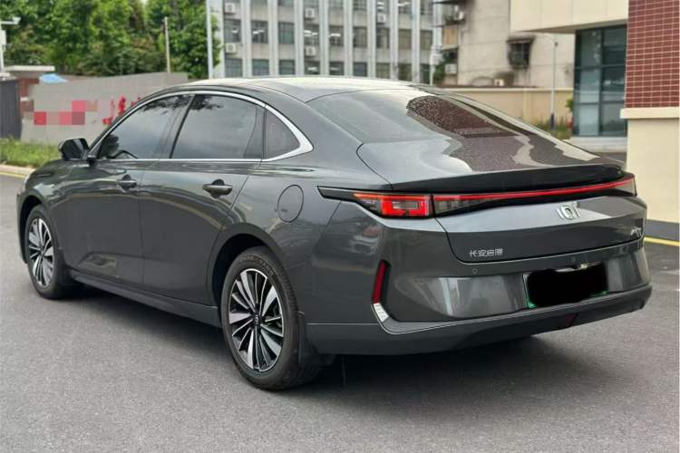 Used CHANGAN NEVO A05 2025 Truly Delicious Edition 145 Beyond-Grade Version Exterior 5