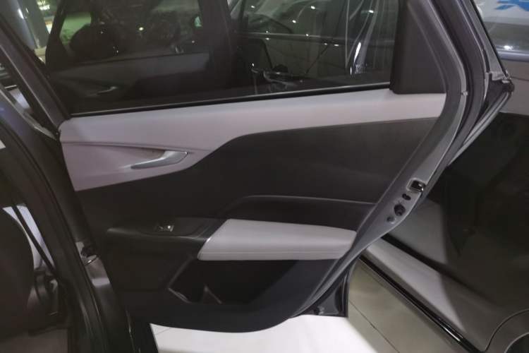 Used CHANGAN NEVO A05 2025 Truly Delicious Edition 145 Beyond-Grade Version Interior 3
