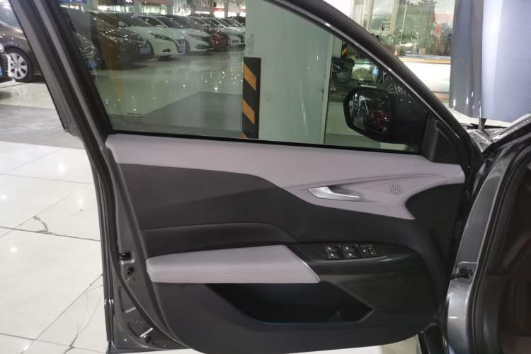 Used CHANGAN NEVO A05 2025 Truly Delicious Edition 145 Beyond-Grade Version Interior 4