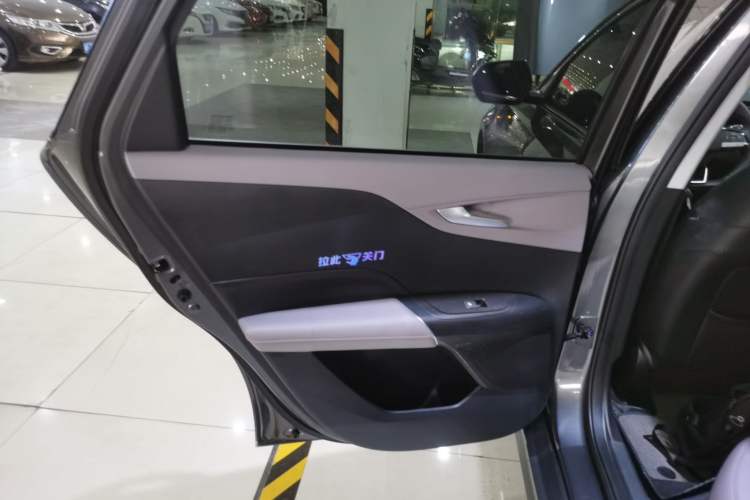 Used CHANGAN NEVO A05 2025 Truly Delicious Edition 145 Beyond-Grade Version Interior 5