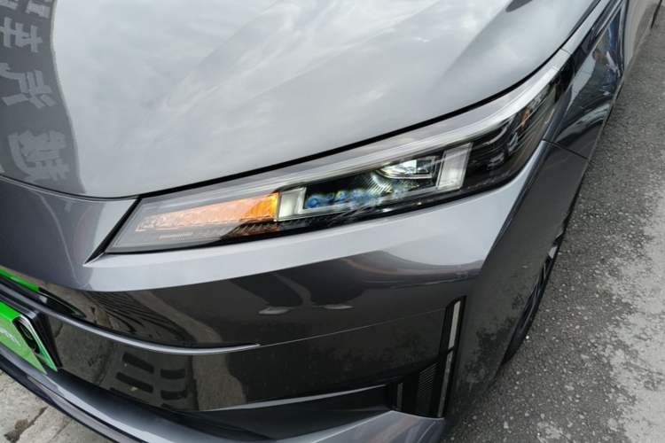 Used CHANGAN NEVO A05 2025 Truly Delicious Edition 70 – Beyond Excellence Left Front Headlight