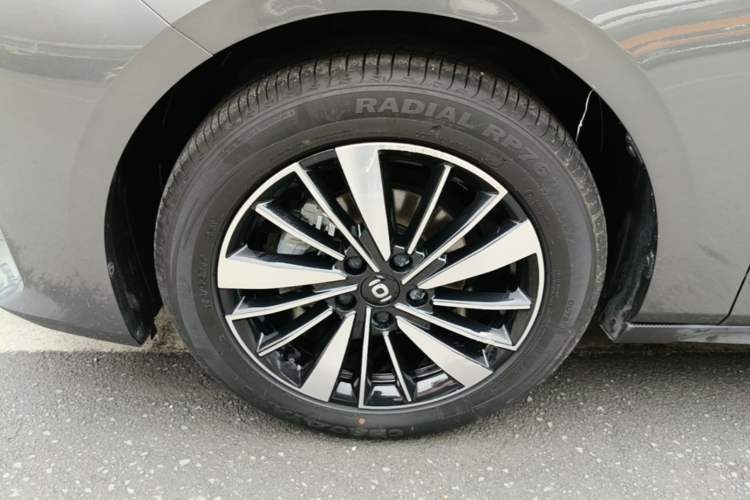 Used CHANGAN NEVO A05 2025 Truly Delicious Edition 70 – Beyond Excellence Left Front Wheel Hub