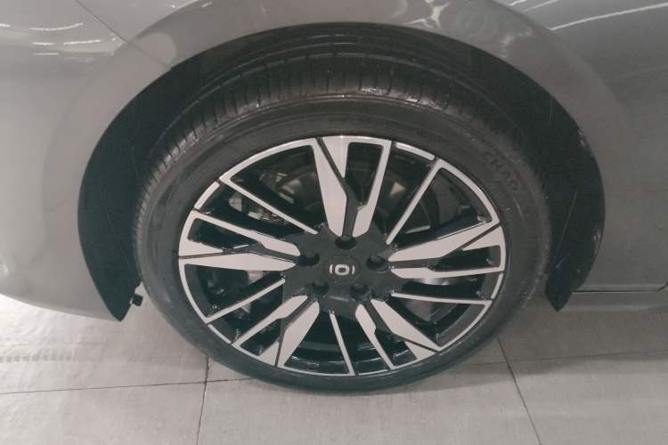 Used CHANGAN NEVO A05 2025 Truly Delicious Version 145 Excellence Edition Left Front Wheel Hub