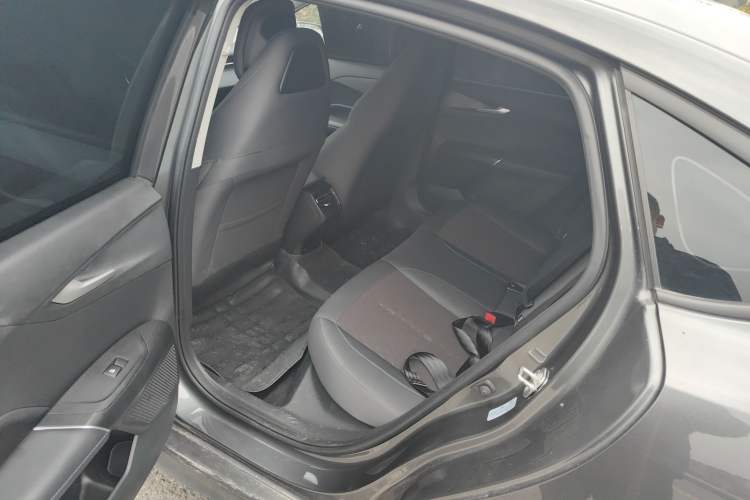 Used CHANGAN NEVO A05 2025 Truly Delicious Version 145 Leading Edition Left Rear Seat