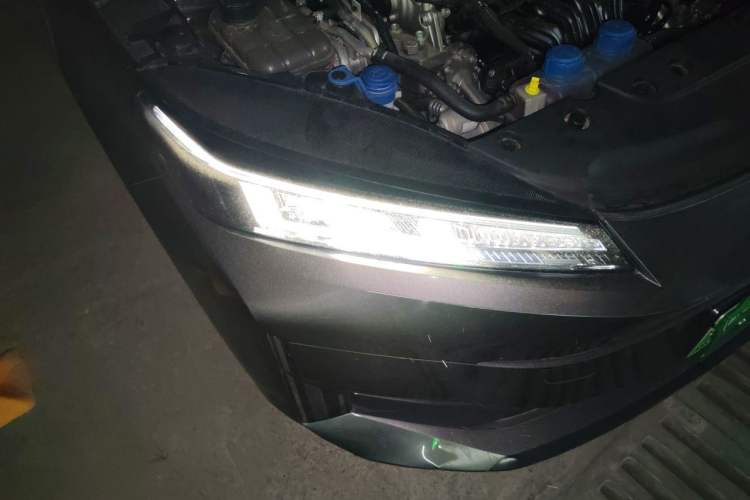 Used CHANGAN NEVO A05 2025 Truly Delicious Edition 145 Beyond-Grade Version Right Front Headlight