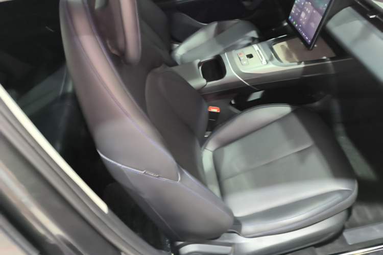 Used CHANGAN NEVO A05 2025 Truly Delicious Edition 70 – Beyond Excellence Right Front Seat