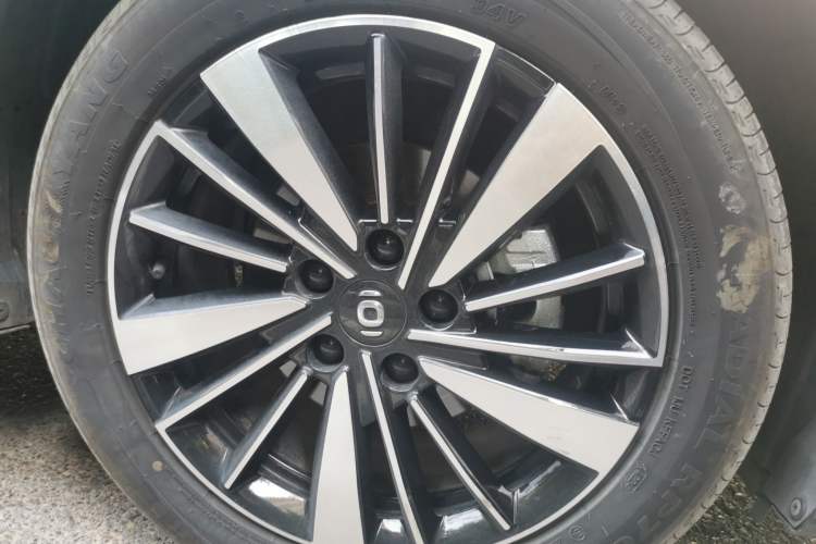 Used CHANGAN NEVO A05 2025 Truly Delicious Edition 70 – Beyond Excellence Right Front Wheel Hub