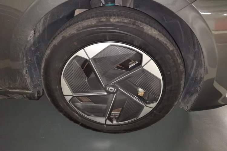 Used CHANGAN NEVO A05 2025 Truly Delicious Version 145 Leading Edition Right Front Wheel Hub