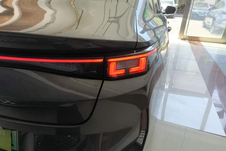 Used CHANGAN NEVO A05 2025 Truly Delicious Edition 70 – Beyond Excellence Right Rear Taillight
