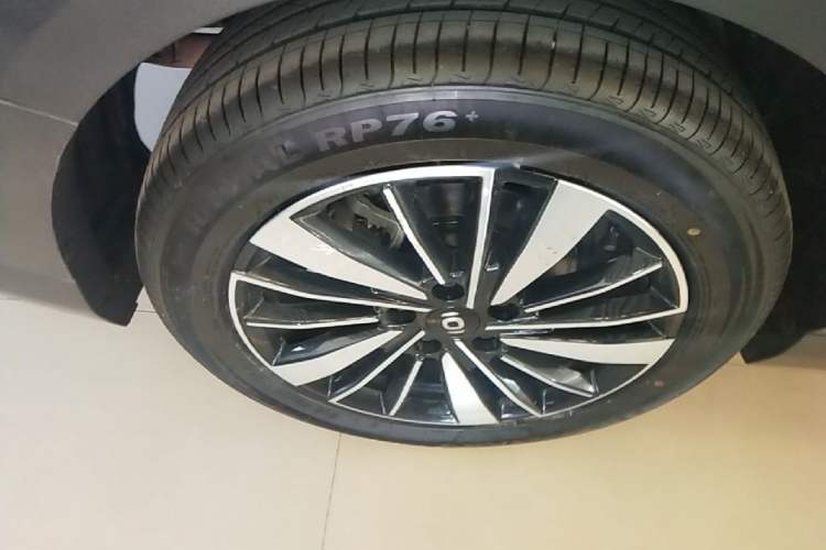 Used CHANGAN NEVO A05 2025 Truly Delicious Edition 145 Beyond-Grade Version Right Rear Wheel Hub