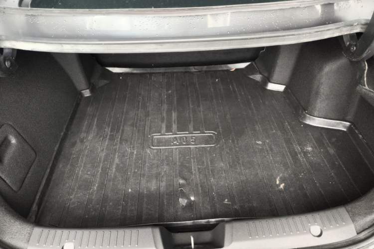 Used CHANGAN NEVO A05 2025 Truly Delicious Edition 145 Beyond-Grade Version Trunk