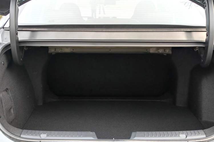 Used CHANGAN NEVO A05 2025 Truly Delicious Version 145 Excellence Edition Trunk