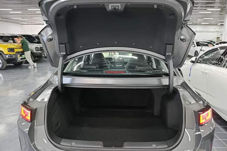 Used CHANGAN NEVO A05 2025 Truly Delicious Edition 145 Beyond-Grade Version Trunk