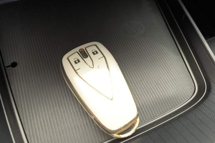 Used CHANGAN NEVO A05 2025 Truly Delicious Edition 70 – Beyond Excellence Vehicle Key