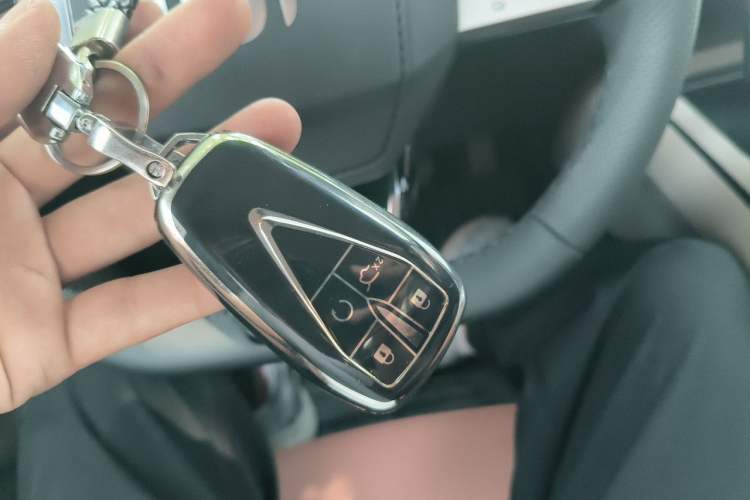 Used CHANGAN NEVO A05 2025 Truly Delicious Edition 70 – Beyond Excellence Vehicle Key