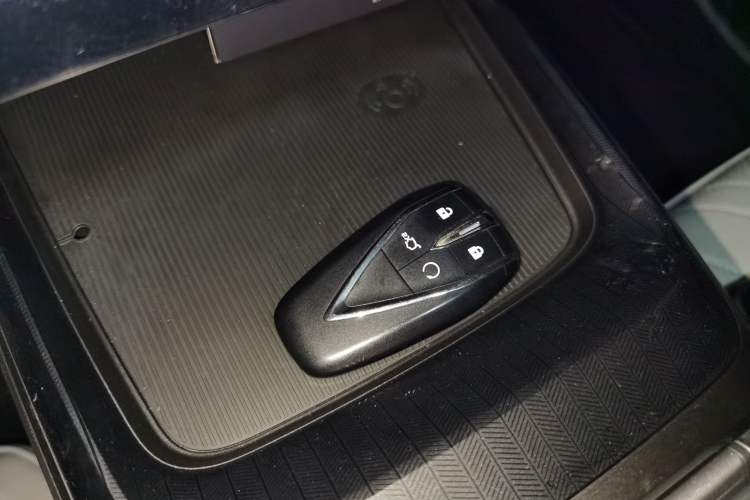 Used CHANGAN NEVO A05 2025 Truly Delicious Version 145 Leading Edition Vehicle Key