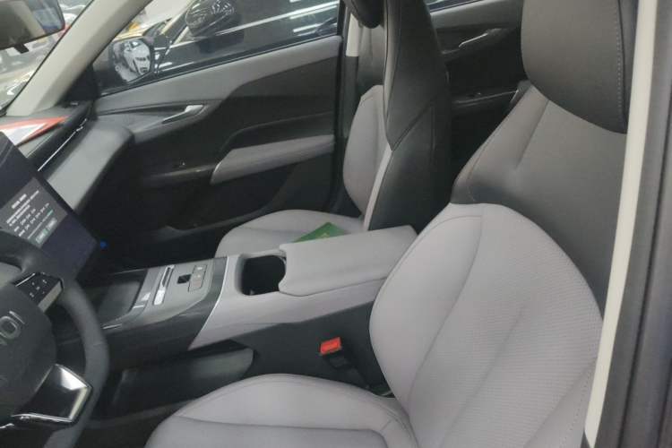 Used CHANGAN NEVO A05 2025 Truly Delicious Edition 70 – Beyond Excellence Left Front Seat