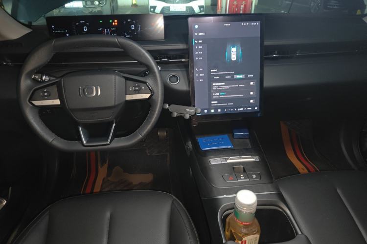 Used CHANGAN NEVO A05 2025 Truly Delicious Edition 70 – Beyond Excellence Center Console