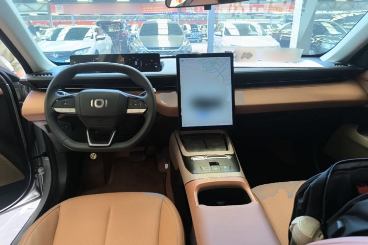 Used CHANGAN NEVO A05 2025 Truly Delicious Edition 70 – Beyond Excellence Center Console