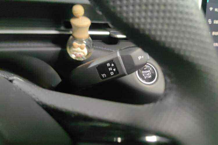Used CHANGAN NEVO A05 2025 Truly Delicious Edition 145 Beyond-Grade Version Gear Lever
