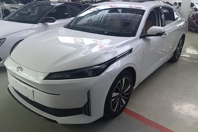 Ojetý CHANGAN NEVO A05 2025 Truly Delicious Edition 145 Beyond-Grade Version Guazi used car, China used car export, Used car for sale, Used cars, Cheapest cars for sale