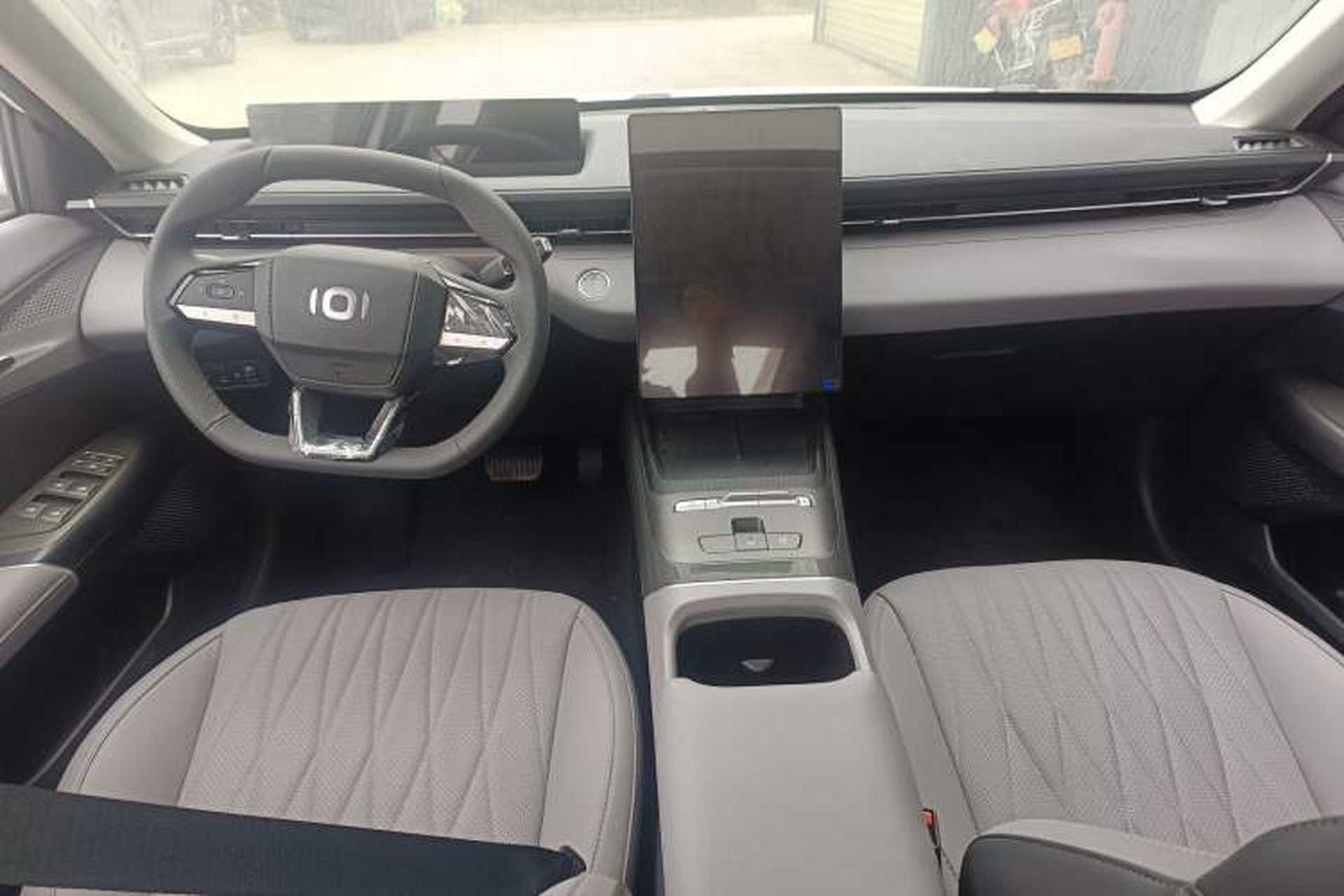 Used CHANGAN NEVO A05 2025 Truly Delicious Version 145 Excellence Edition Center Console
