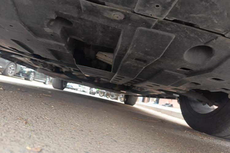 Used CHANGAN NEVO A05 2025 Truly Delicious Edition 145 Beyond-Grade Version Chassis Front Left