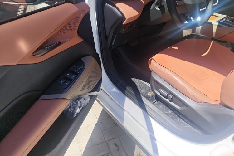 Used CHANGAN NEVO A05 2025 Truly Delicious Edition 145 Beyond-Grade Version Driver Seat