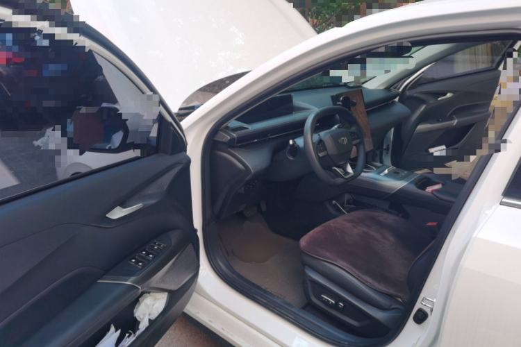 Used CHANGAN NEVO A05 2025 Truly Delicious Edition 145 Beyond-Grade Version Driver Seat