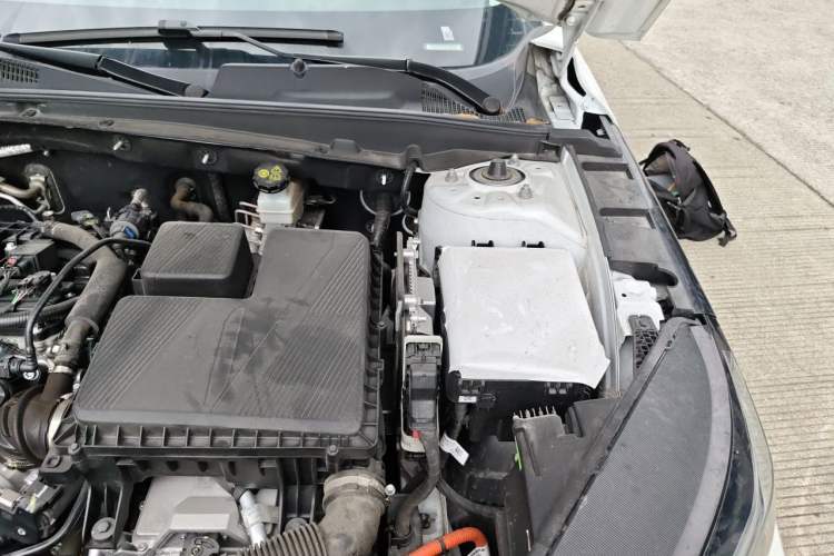 Used CHANGAN NEVO A05 2025 Truly Delicious Version 70 Leading Edition Engine Bay Left